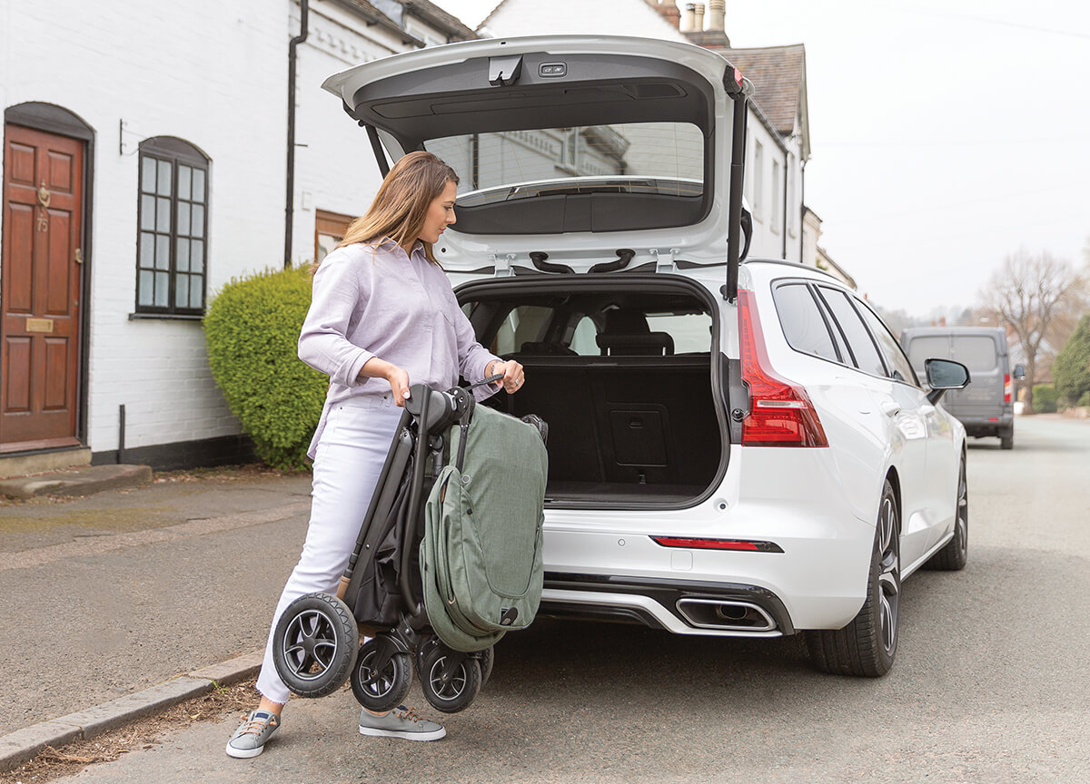 12 nepogrešljivih lastnosti otroškega vozička Joie® Versatrax™